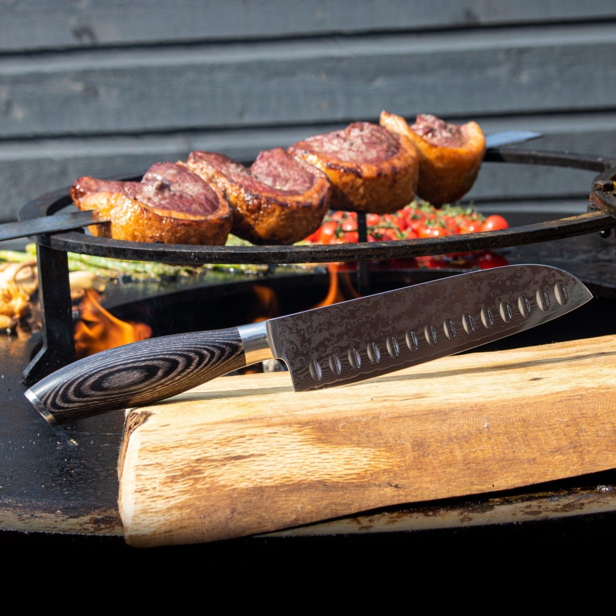 Hollow-Edge Santoku Knife